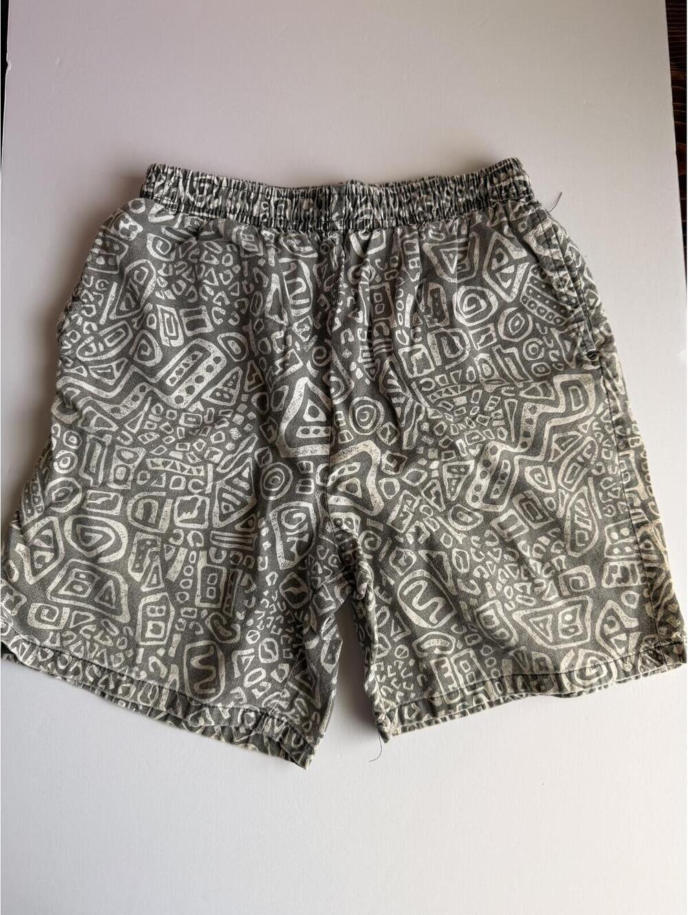 Credentials Gray and White Abstract Print Drawstring Shorts, Waist 28 in.